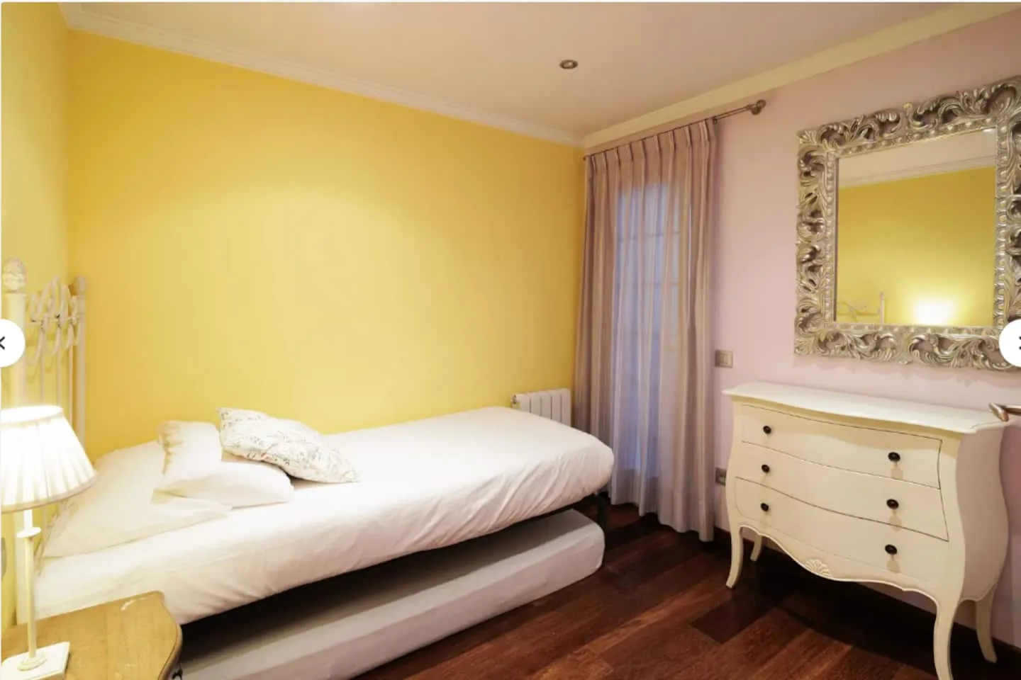 Vista del dormitorio de matrimonio